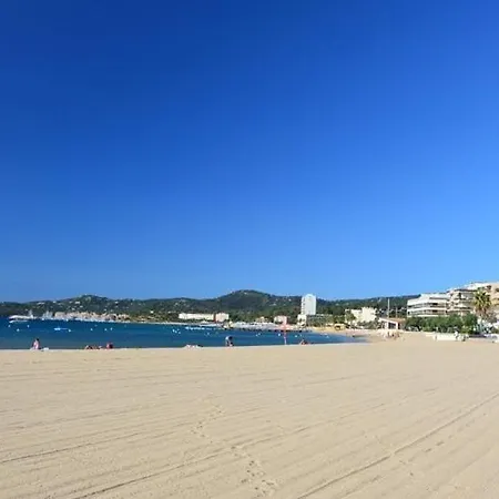 Apartment Lv195-e12 3 Pieces 6 Couchages Le Lavandou