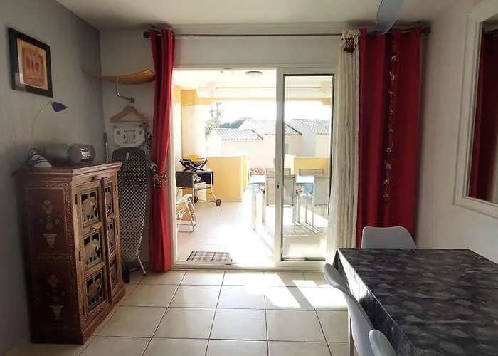 Lv195-e12 3 Pieces 6 Couchages Le Lavandou